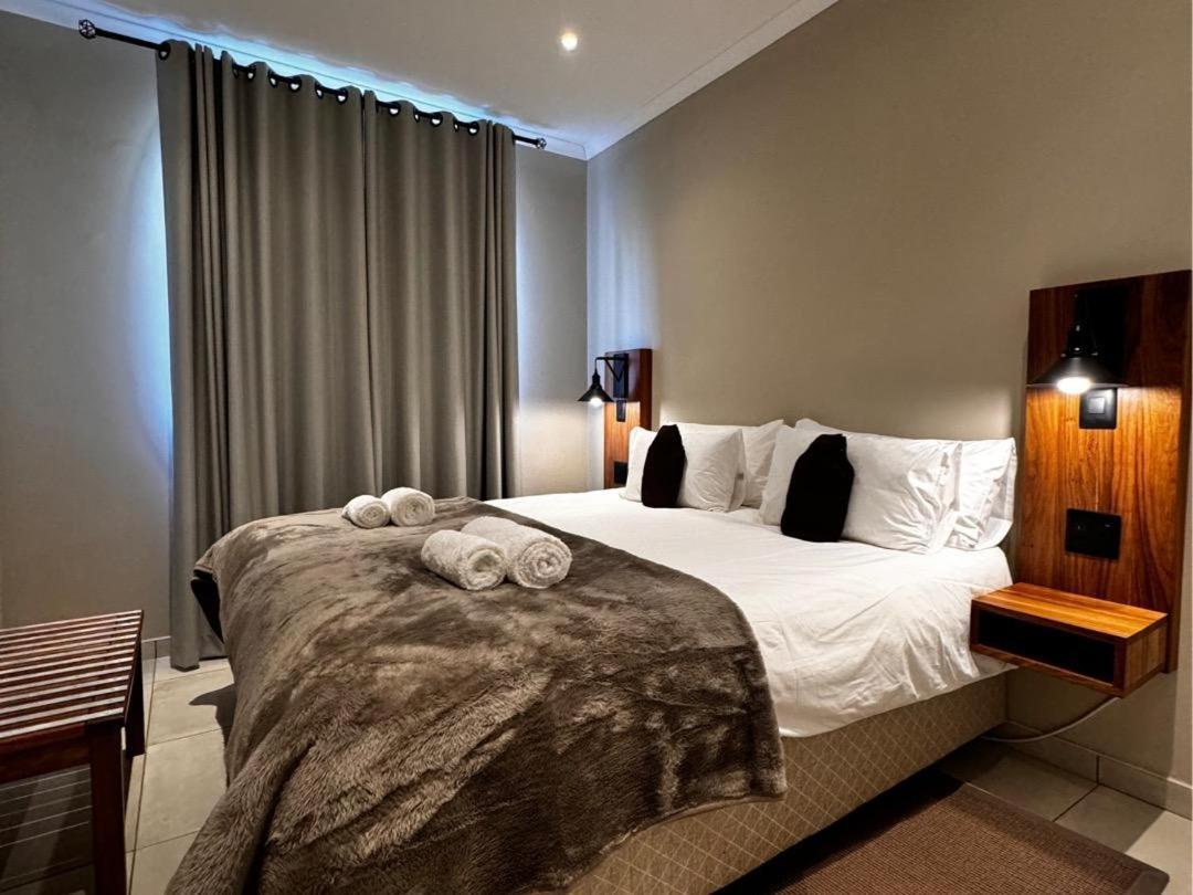 Flying Ostrich Guesthouse & Self-Catering Accommodation Mariental Kamer foto