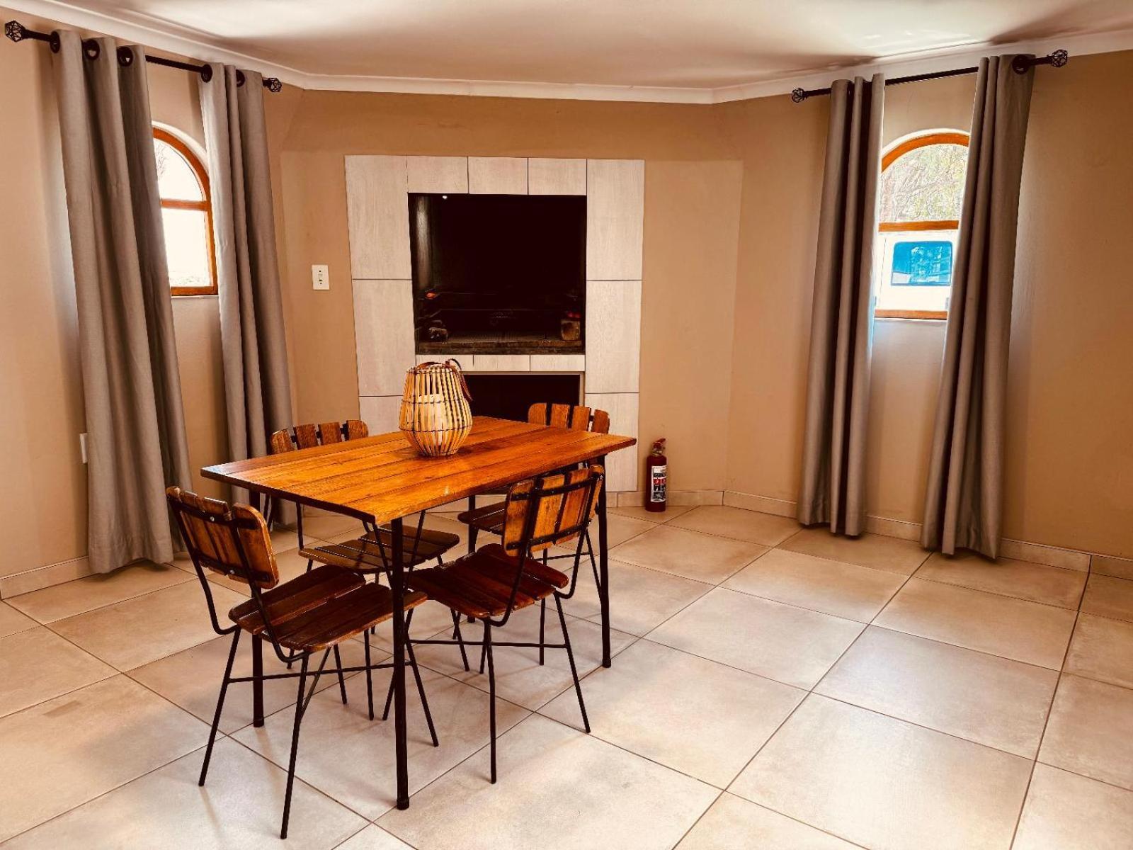 Flying Ostrich Guesthouse & Self-Catering Accommodation Mariental Kamer foto