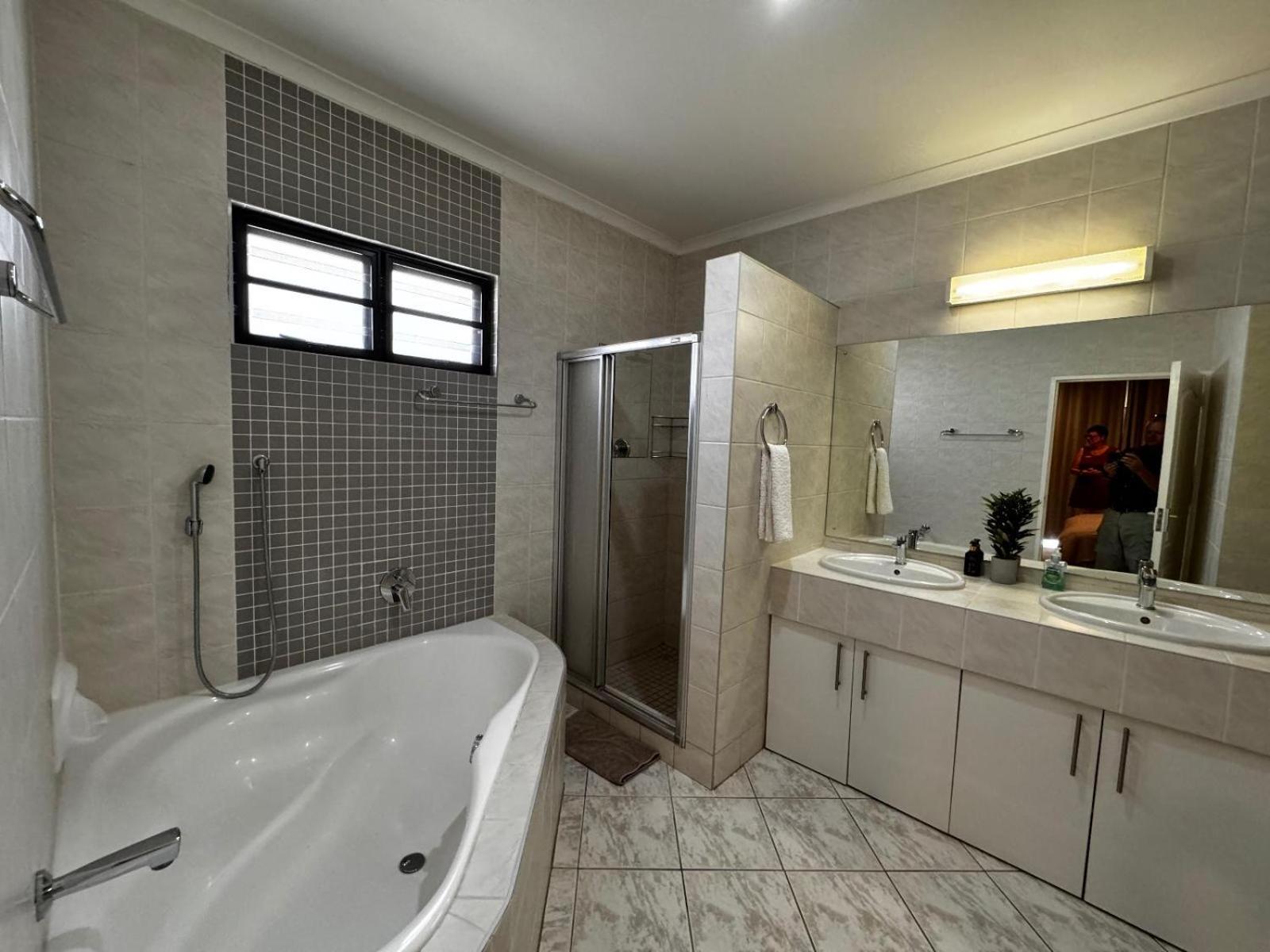 Flying Ostrich Guesthouse & Self-Catering Accommodation Mariental Kamer foto